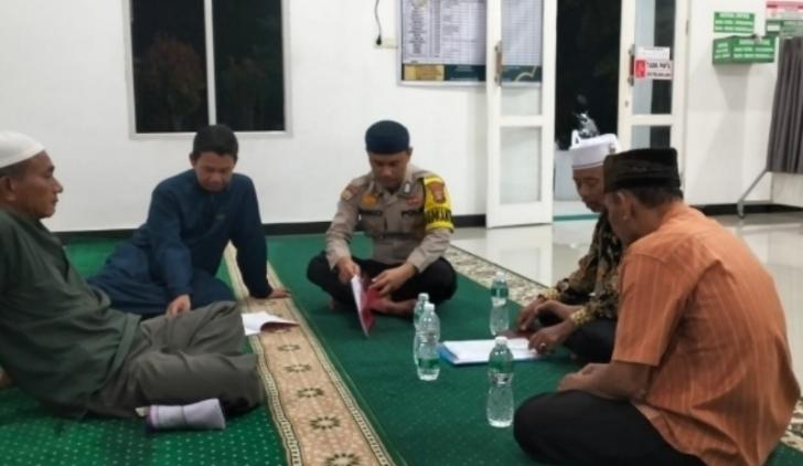 Safari Subuh, Polsek Binawidya Pekanbaru Perkuat Hubungan Masyarakat