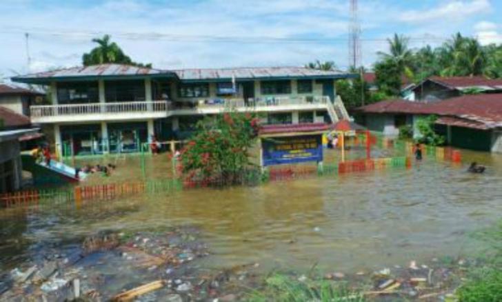 Penanggulangan Banjir di Siak Hulu, Azhar: Bangun Kerjasama Perusahaan