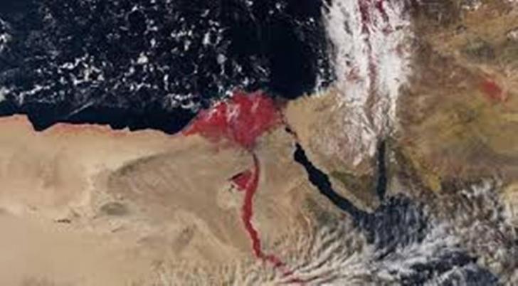 Warna Sungai Nil Jadi Merah Darah, Kena Tulah?