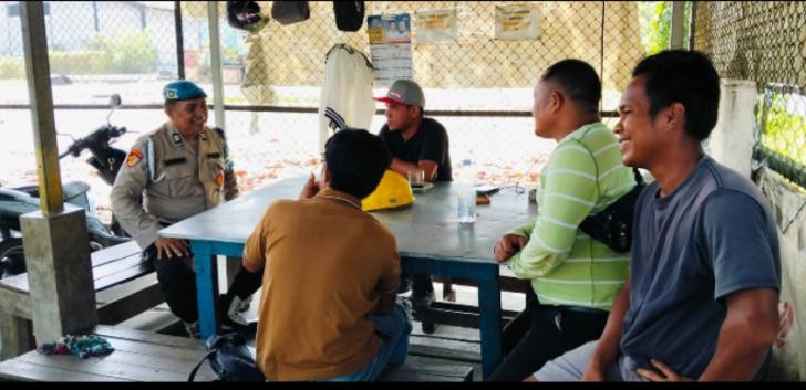 Polsek SKP dan Buruh Pelabuhan Bersama Menjaga Keamanan Lingkungan