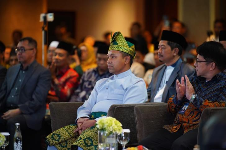 Gubernur Wahid Ajak Pelajar Menabung