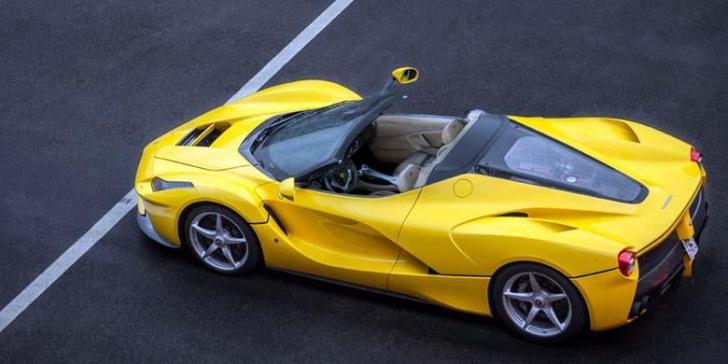 Ferrari Tanpa Atap, Mobil Mewah dengan Harga Fantastis