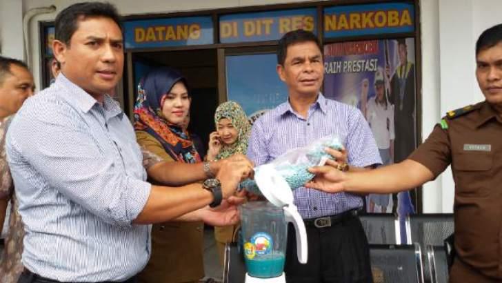 Polisi Blender Sabu Miliaran Rupiah dari Malaysia