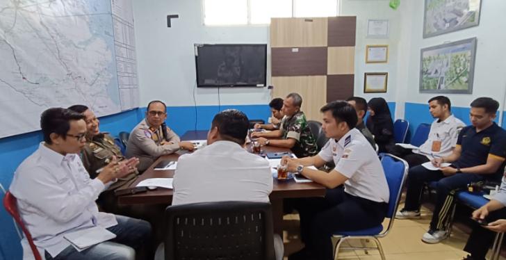 Kasat Lantas Polres Inhil Hadiri Rapat Forum LLAJ Terkait Penertiban Truck Angkutan Barang di Kota Tembilahan