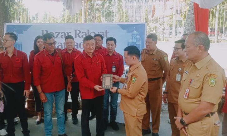 APP Bersama Paguyuban Sinarmas Tebar Berkah Ramadan dengan Bazar Rakyat dan Wakaf Al-Qur'an