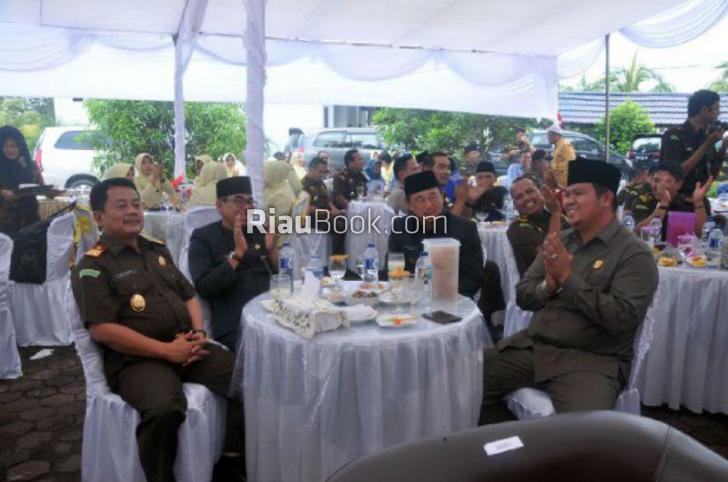 Kejati Riau : Jangan Pernah Ragu Membangun Kuansing