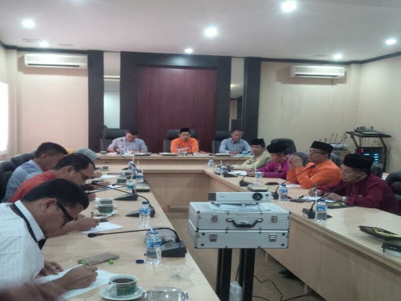 12 Anggota Pansus DPRD Rohul Kunker Pelajari OPD Pelalawan