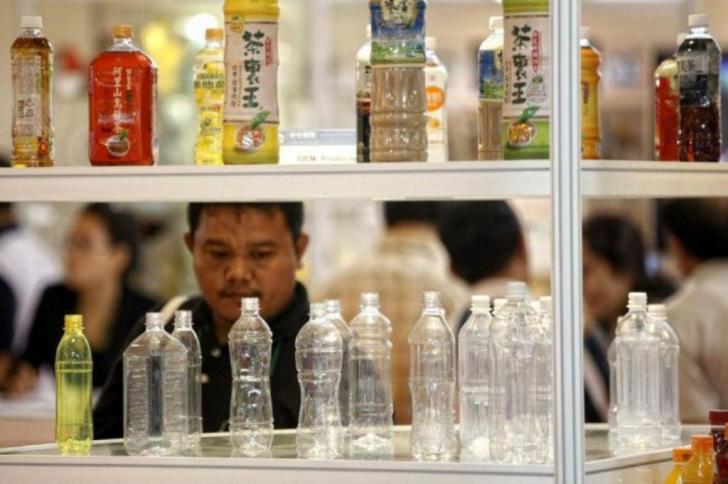 Setelah Plastik Berbayar, Pemerintah Bakal Pungut Cukai Botol Plastik