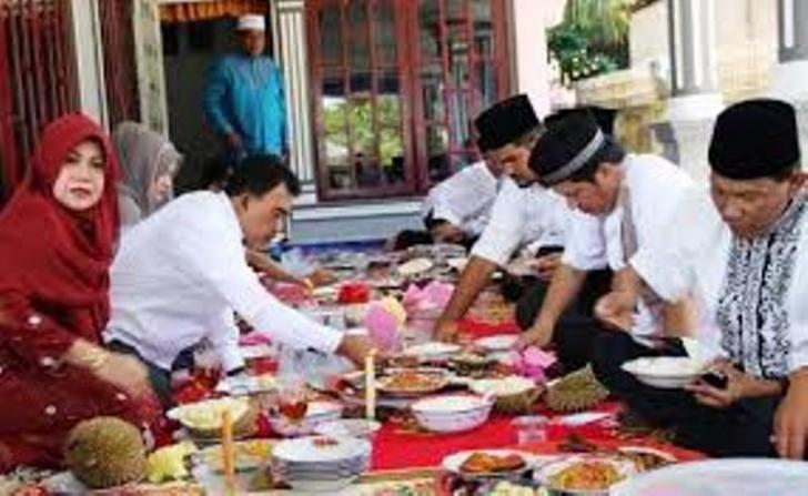 Ada Wisata Unik di Kampar, Namanya Makan Bajambau