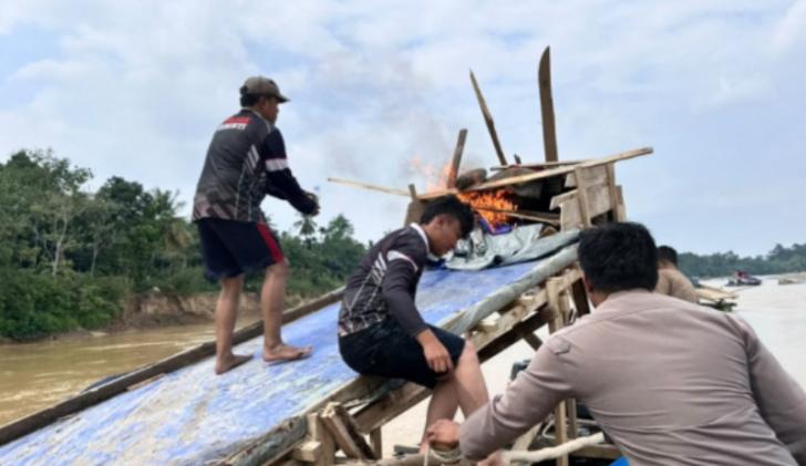 Polisi Berantas Tambang Ilegal di Sepanjang Sungai Kuantan