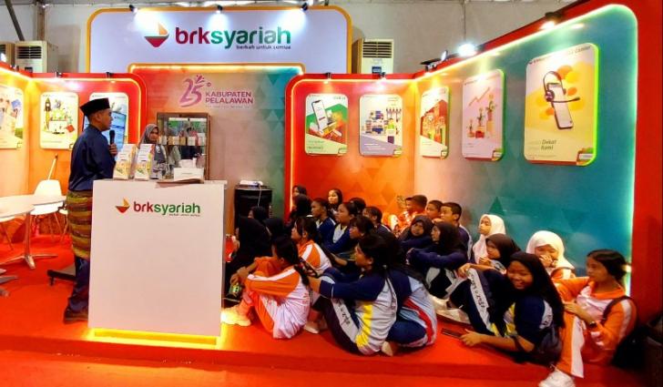BRK Syariah Himpun DPK Hingga Rp800 Juta di Helat Pelalawan