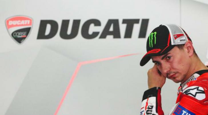 Mengejutkan, Lorenzo Lontarkan Sindiran Pedas untuk Rossi