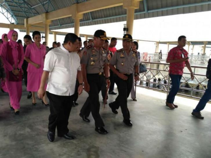 Kunjungan Kapolda Riau, Gemuruh Kompang hingga Atraksi Silat Melayu