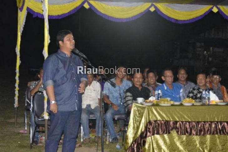 Reses Andi Putra di Ujung Tanjung, Masyarakat Bahas RLH dan Pembangunan Jalan