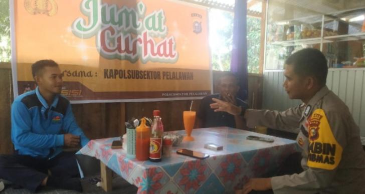 Melalui Kegiatan 'Jumat Curhat' Polsubsektor Pelalawan Bangun Kemitraan dengan Masyarakat