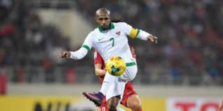 Boaz Salossa Pensiun dari Timnas Indonesia