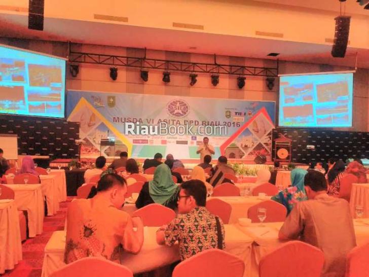 In Front of Business Travel, Alfedri 'Confident' Expose Extraordinary Potential Siak