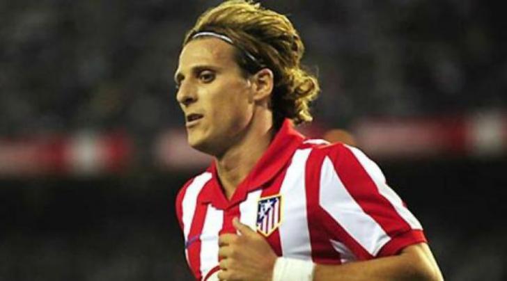 Arema Diguncang Rumor Rekrut Diego Forlan?