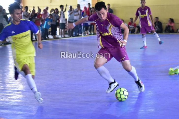 Final Turnamen Futsal dalam Rangka HUT ke-51, BRK Syariah Pekanbaru Raih Juara
