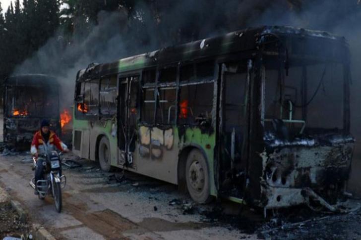 Kejam, Militan Bakar Bus-bus yang Mau Membawa Pengungsi Aleppo