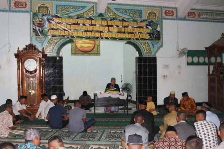 Prajurit TNI dan Masyarakat Bangkinang Gelar Maulid Nabi