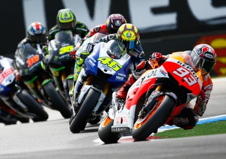 MotoGP 2016 Dimulai dengan Perselisihan Duo Yamaha, Ini Video Lorenzo Hambat Rossi