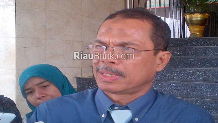 Makin Panas, Plt Sekda Siap 'Buka-bukaan' Soal Utang Eskalasi Pemprov Riau