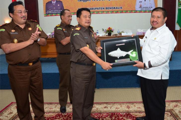 Awas Dana Desa Disorot Kejaksaan, Bupati Bengkalis: Hati-hati