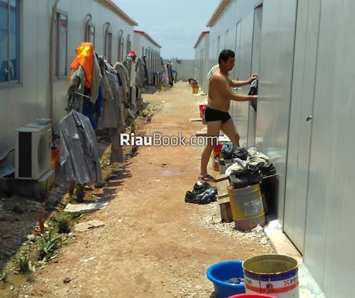 Diduga TKA PT PBS Impor Cewek Penghibur, FPI Dumai Minta Pembuat Maksiat Diusir