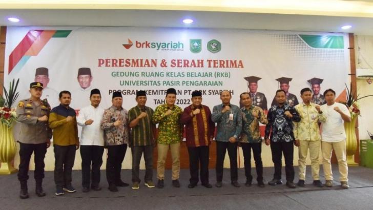RKB Universitas Pasir Pangaraian dari Program CSR BRK Syariah Diresmikan Plt Gubernur
