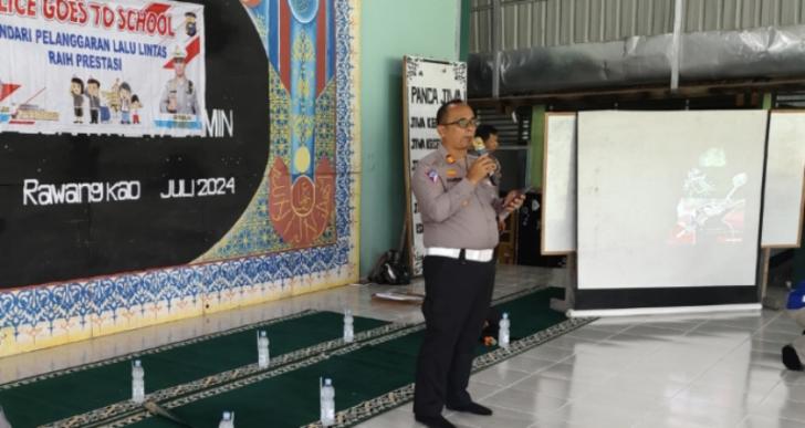 Satlantas Polres Siak Sosialisasi Keselamatan dan Peraturan Lalu Lintas di Pondok Pesantren