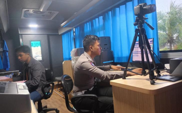 Layanan SIM Keliling Polres Inhil Disambut Antusias Warga Sungai Gantang