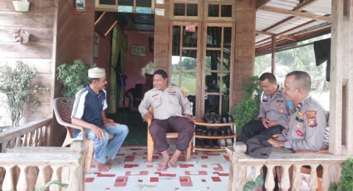 Ciptakan Suasana Kondusif, Polisi Silaturahmi dengan Tokoh Masyarakat Bugis di Teluk Dalam