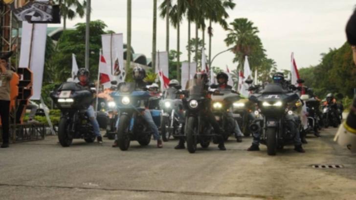 SBW 2024, Ratusan Harley Davidson Konvoi di Pekanbaru