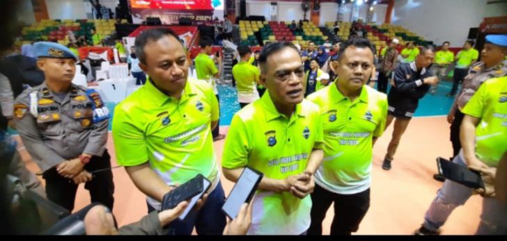 Polda Riau Masuk 16 Besar Turnamen Voli Kapolri Cup 2024