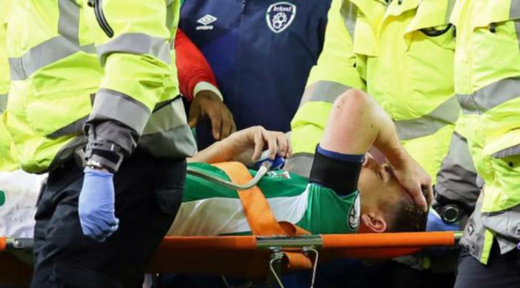 Patah Kaki, Seamus Coleman Ditarik Keluar Lapangan