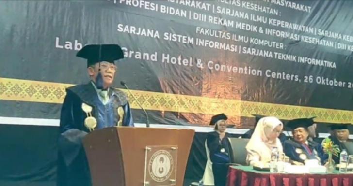Sebanyak 592 Mahasiswa Universitas Hangtuah Pekanbaru Wisuda