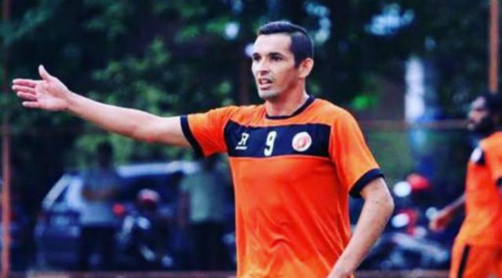 Gol Perdana Motivasi Striker Gaek Perseru