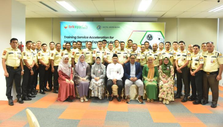 120 Satpam BRK Syariah Ikuti Pelatihan Service Acceleration, Perkuat Garda Terdepan Pelayanan Bank