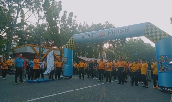 Jelang HUT Bhayangkara Ke 80, Polda Riau Gelar Olahraga Bersama, Jalan Sejat dan Bansos di Car Free Day