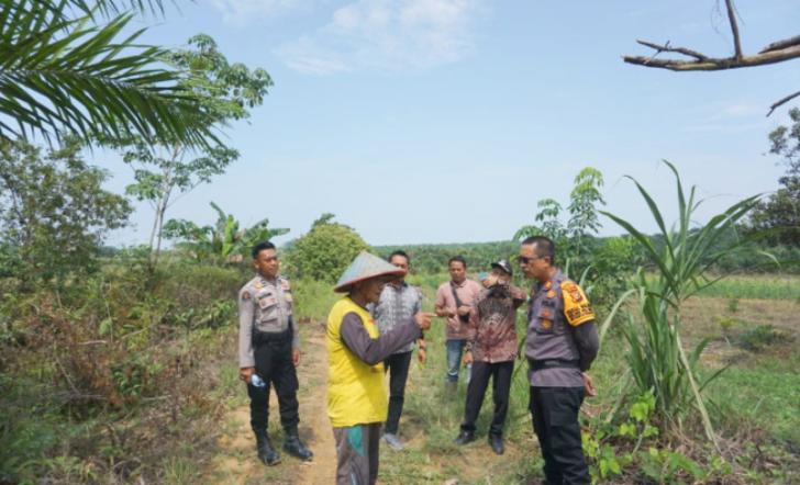 Kapolsek Pangkalan Kuras Penyuluhan Kamtibmas ke Petani Desa Betung, Begini Pesannya