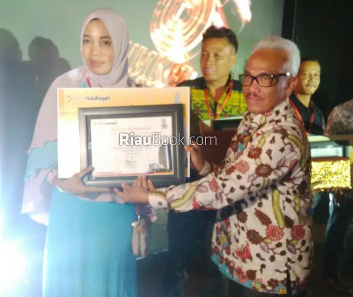 Dapat Awords UMKM 2016, Devi Susanti : Buah dari Kerja Keras