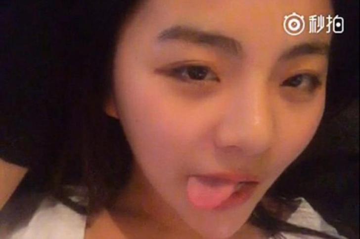Astaga, Siarkan Pesta Seksnya di Internet, Perempuan Cina ini Dipenjara 4 Tahun