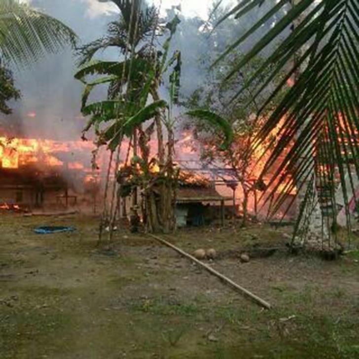 Rumahnya Terbakar, Sum Diselamatkan Hujan Lebat