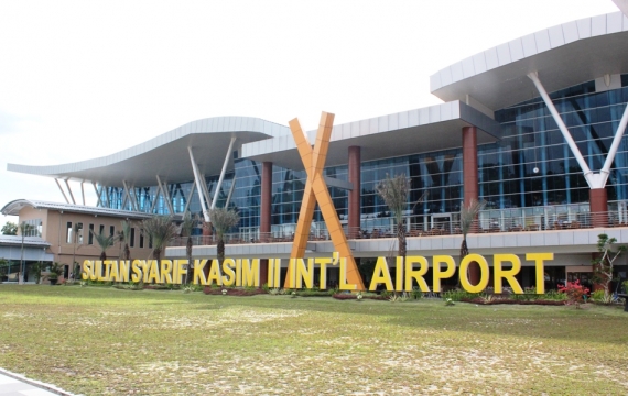 Gerai Tiket di Bandara SSK II Segera Ditutup