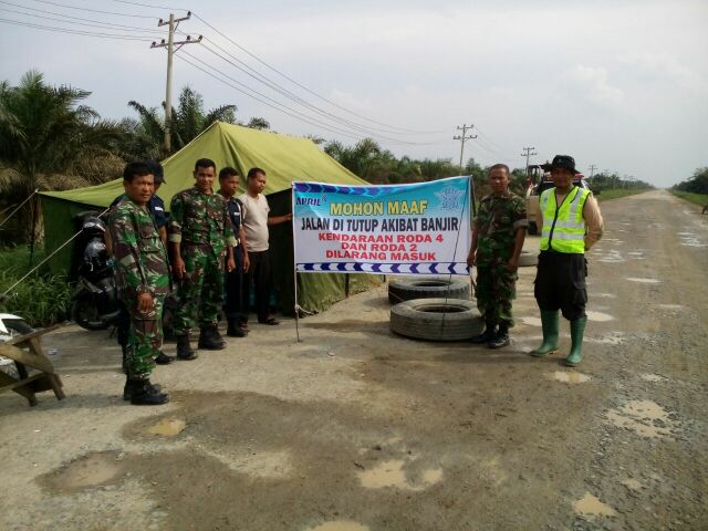 Akses Jalan Ditutup Langgam Sementara Terisolir