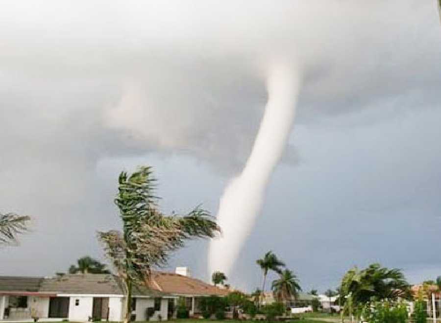 Alasan Keuangan Minim, Korban Angin Puting Beliung Rohul Sudah Lama Baru Dapat Bantuan