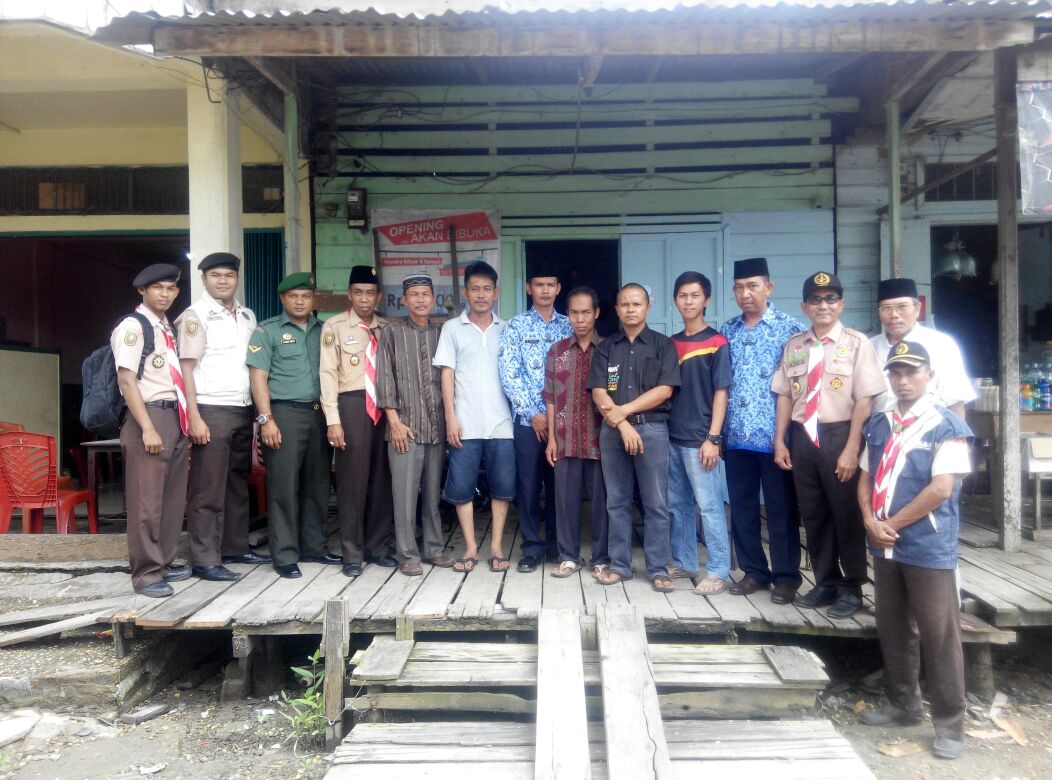 Amalkan Dasa Dharma Pramuka, Kwarcab Inhil Bantu Korban Tanah Longsor di Kuala Enok