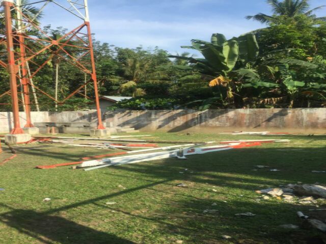 Asik Bongkar Tower Setinggi 72 Meter, 6 Pelaku Digelandang ke Mapolsek Bandar Seikijang
