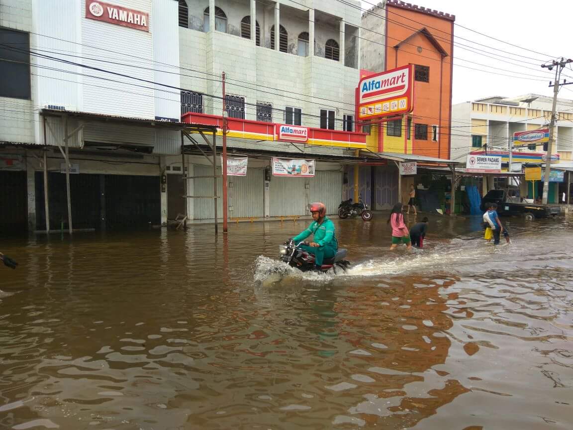 Banjir ROB Semakin Parah di Dumai